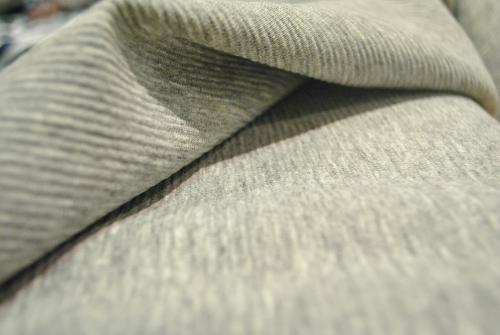 tissu polyester gris